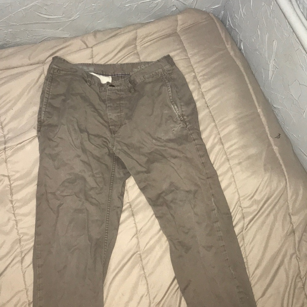 Gap kaki pants